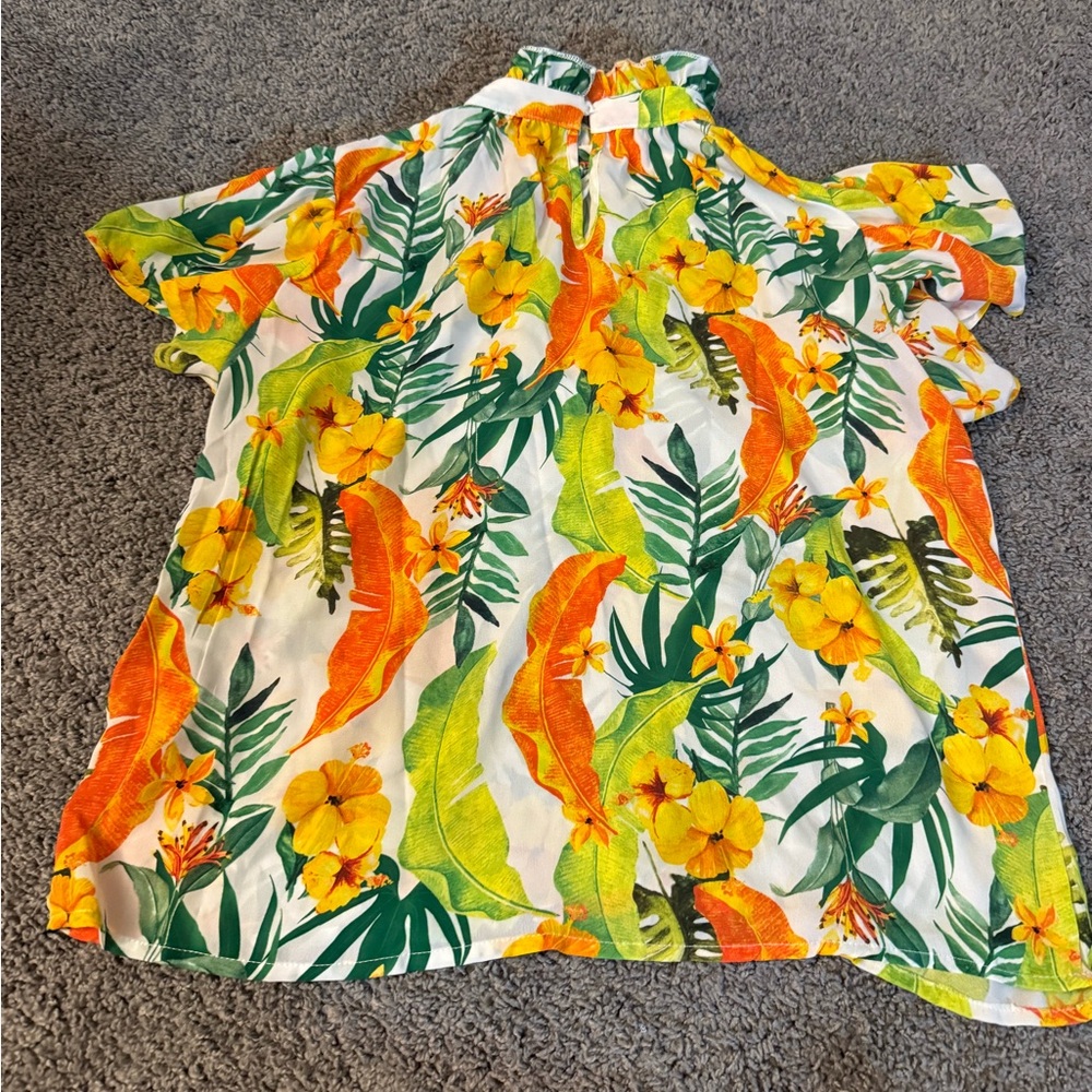 Tropical Floral Ruffle Top - Picture 2 of 4